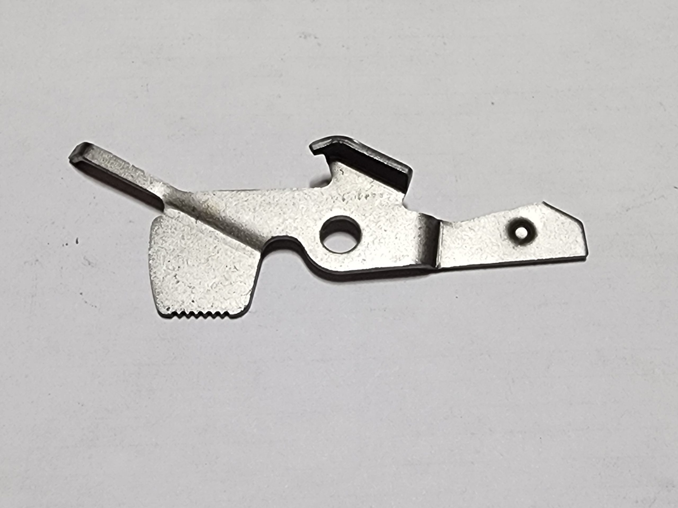 REM 572  ACTION BAR LOCK BLANK