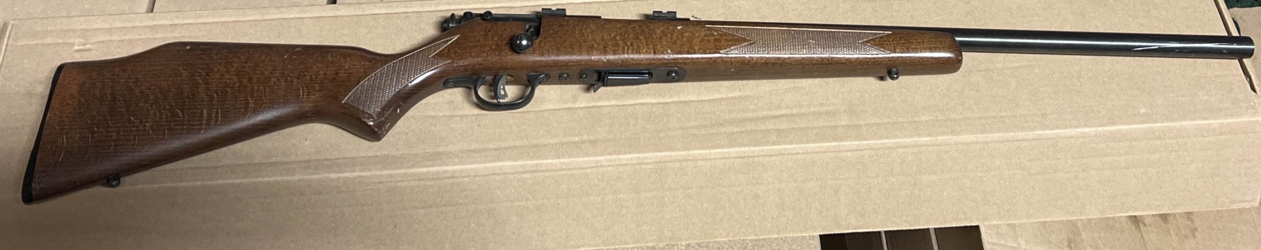 SAVAGE 93R17 USED .17 HMR GRADE B-C